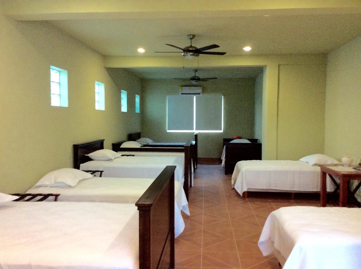 إيسلا موخيريس Casa Paloma Blanca Hostel المظهر الخارجي الصورة