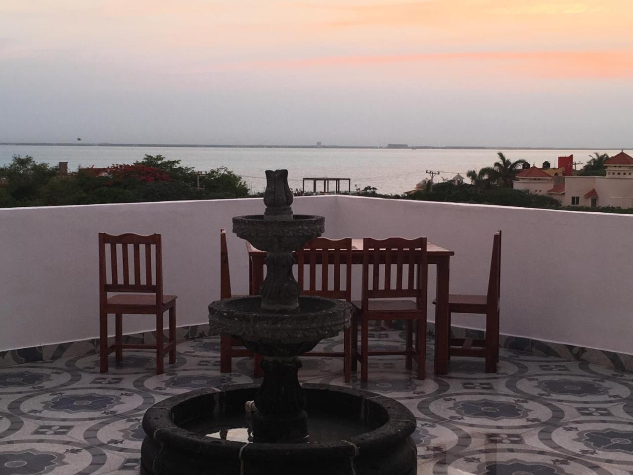 إيسلا موخيريس Casa Paloma Blanca Hostel المظهر الخارجي الصورة